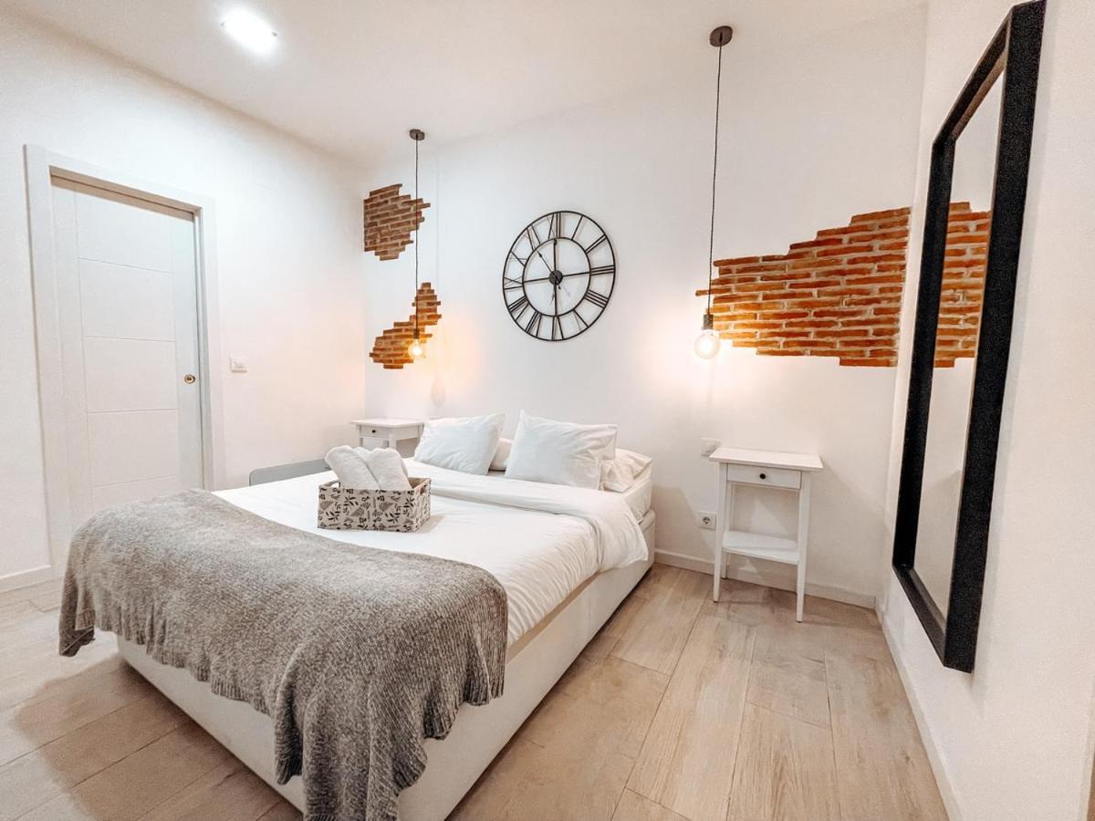 Fee4Me. Amazing Apartment In The Heart Of Lavapies Мадрид Екстериор снимка