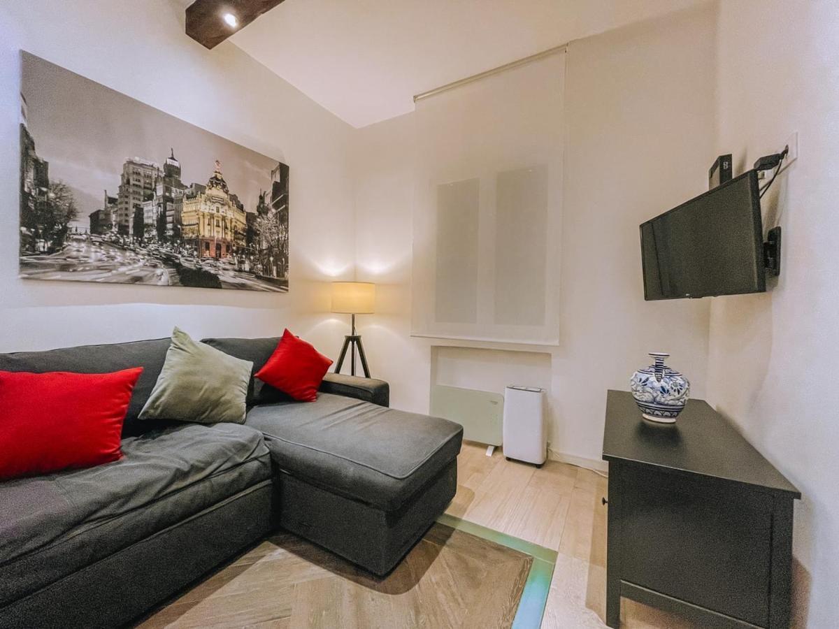 Fee4Me. Amazing Apartment In The Heart Of Lavapies Мадрид Екстериор снимка